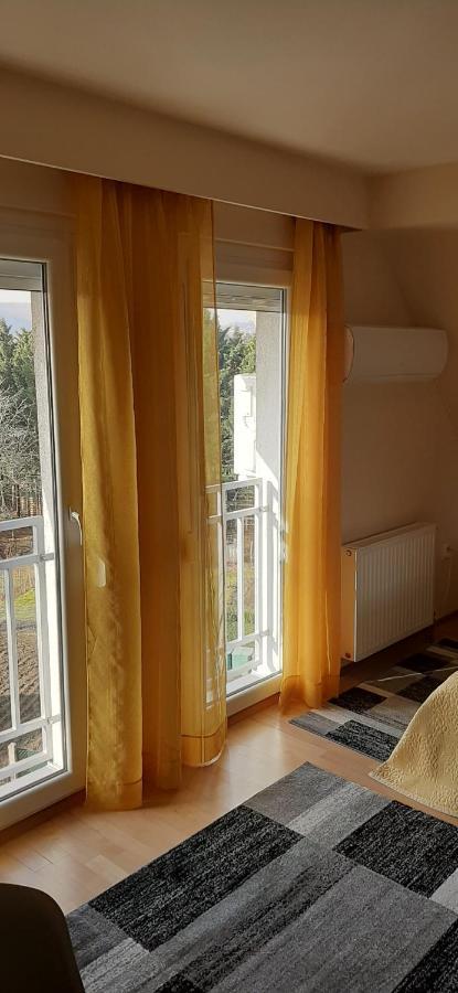 Napko Apartman Sopron Buitenkant foto